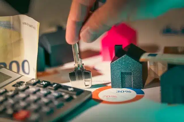 Off-Plan vs. Ready Villas in Dubai Which Investment Option is Right for You