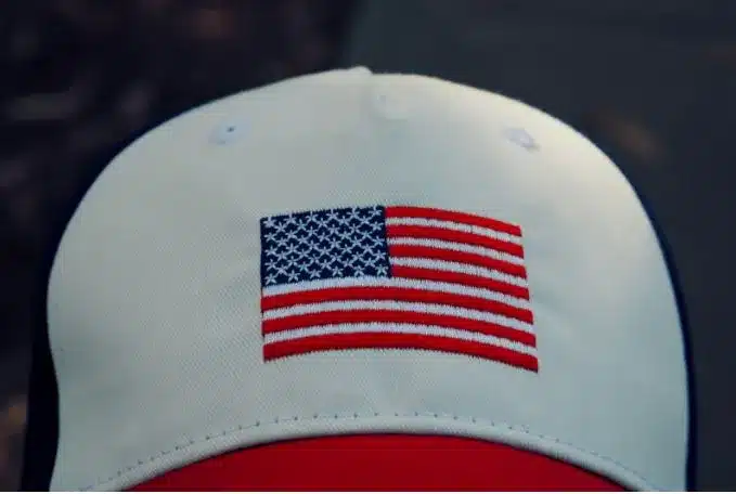 Why So Many Choose to Work in USA Opportunities, Visas & Lifestyle