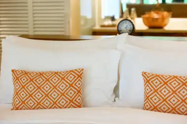Best Cotton Pillows Guide For Comfortable And Healthy Sleep