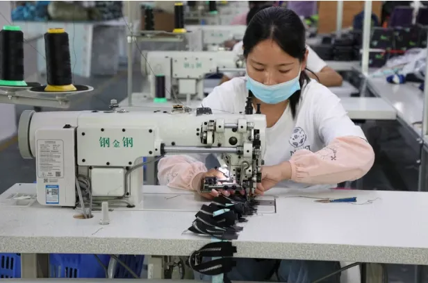 How a Custom Tote Bag Supplier Helps Build Strong Brand Identity